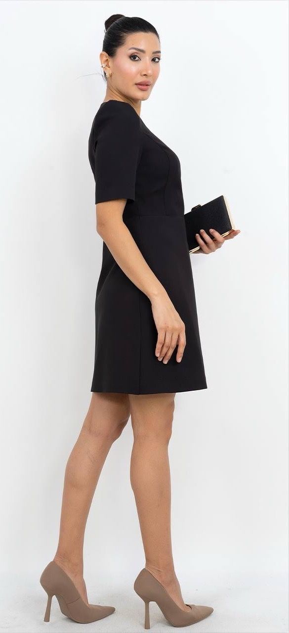 Broş Detaylı Mini Elbise 8