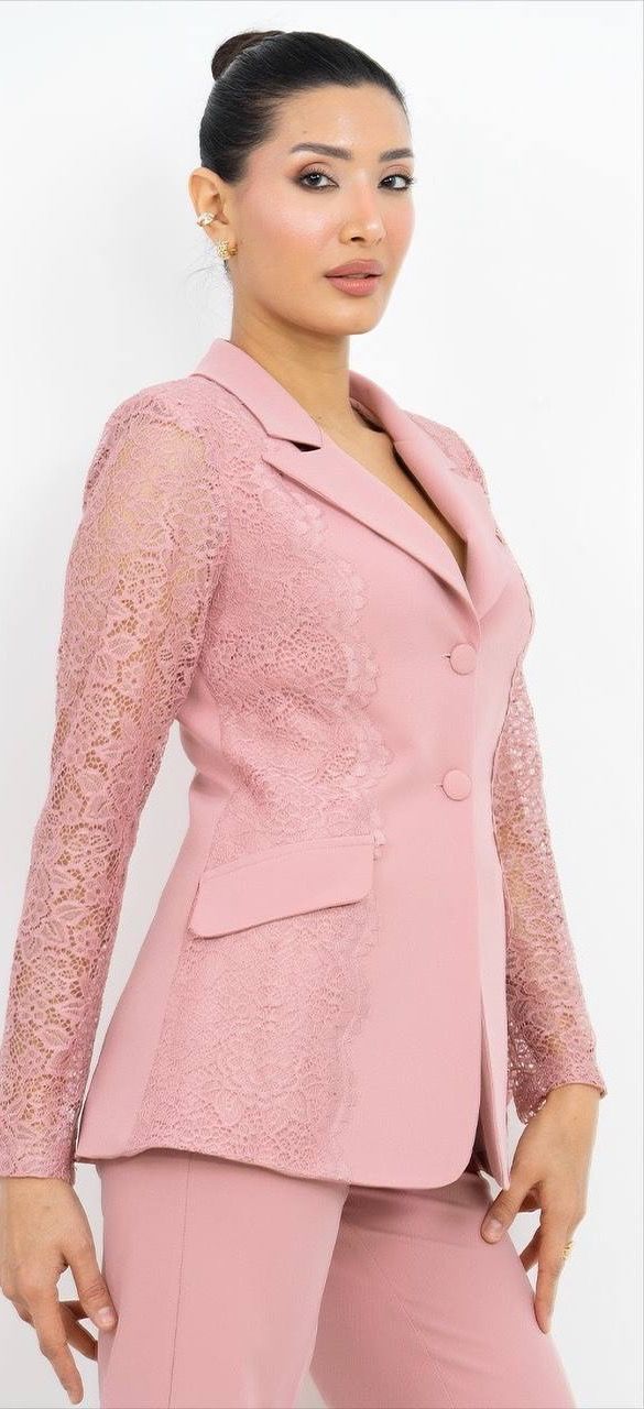 Dantel Detaylı V Yaka Takım Elbise 5