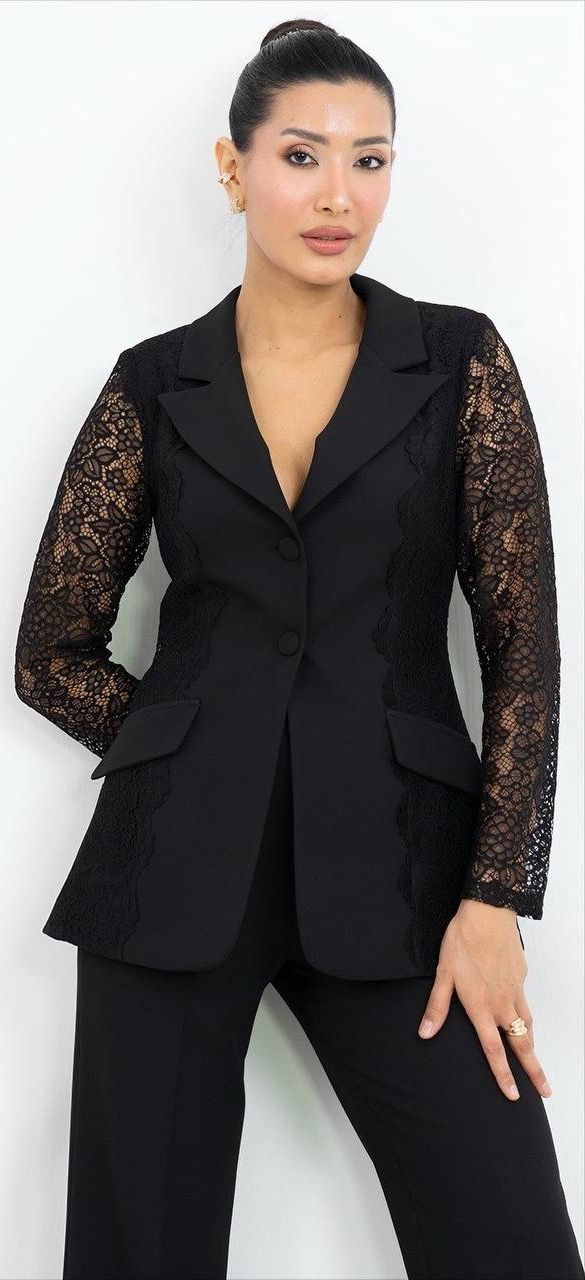 Dantel Detaylı V Yaka Takım Elbise 7