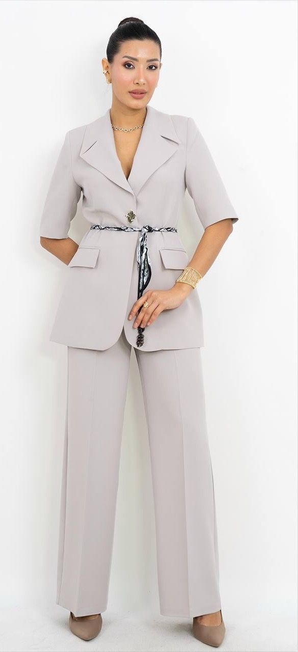 Kemer Detaylı V Yaka Takım Elbise