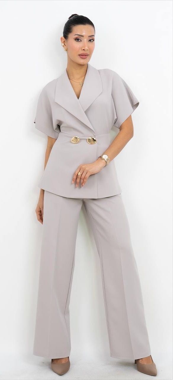 Kemer Detaylı V Yaka Takım Elbise