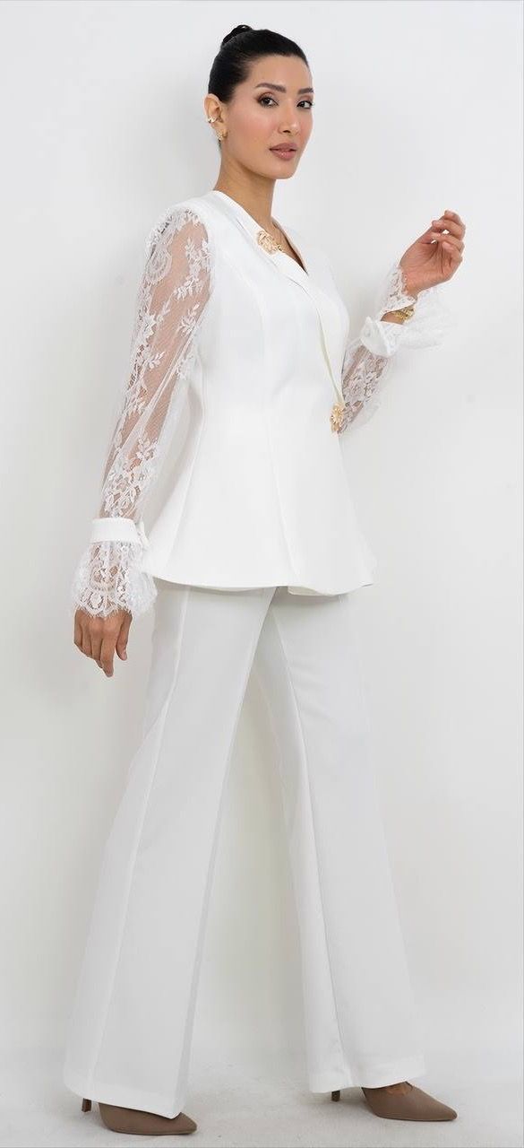 Tül Detaylı V Yaka Takım Elbise 6