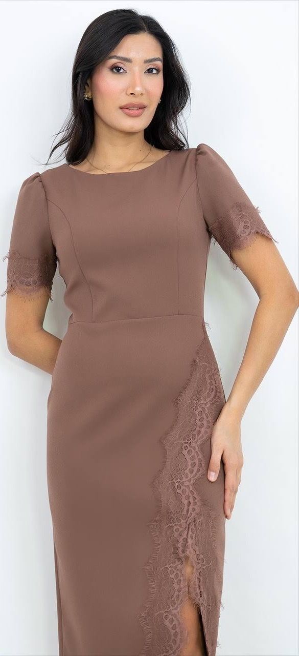 Yırtmaç Detaylı Elbise 2