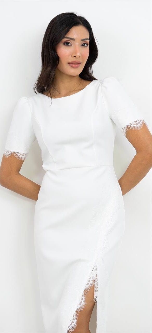 Yırtmaç Detaylı Elbise 3