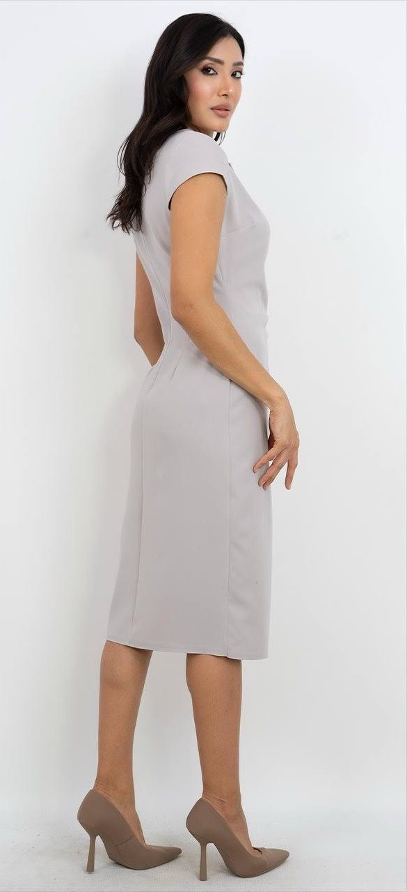 Yırtmaçlı V Yaka Elbise 5